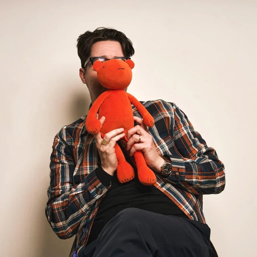 4 reasons why adults should have a comfort blanket too!
