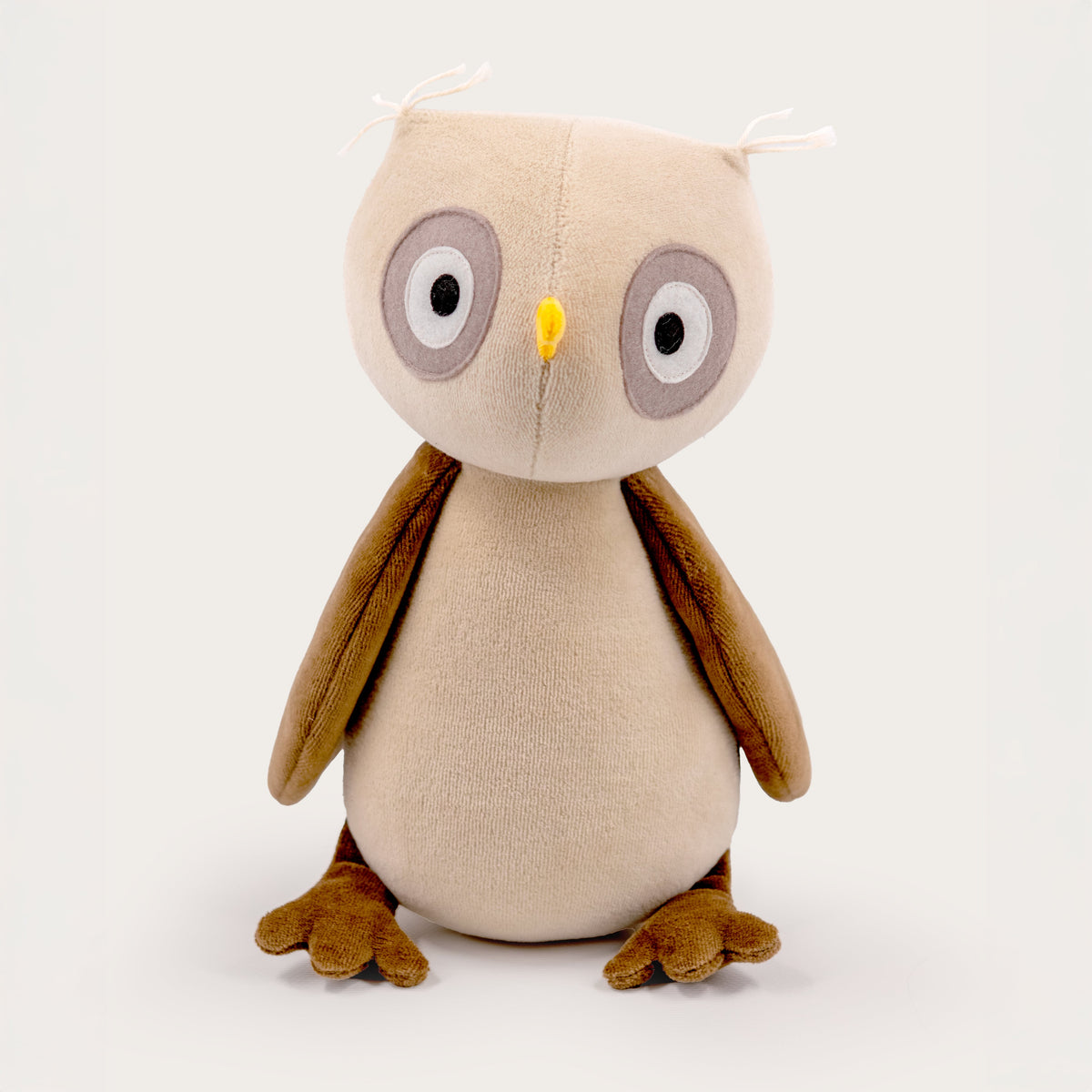 Stuffed owl plush Ida, front view