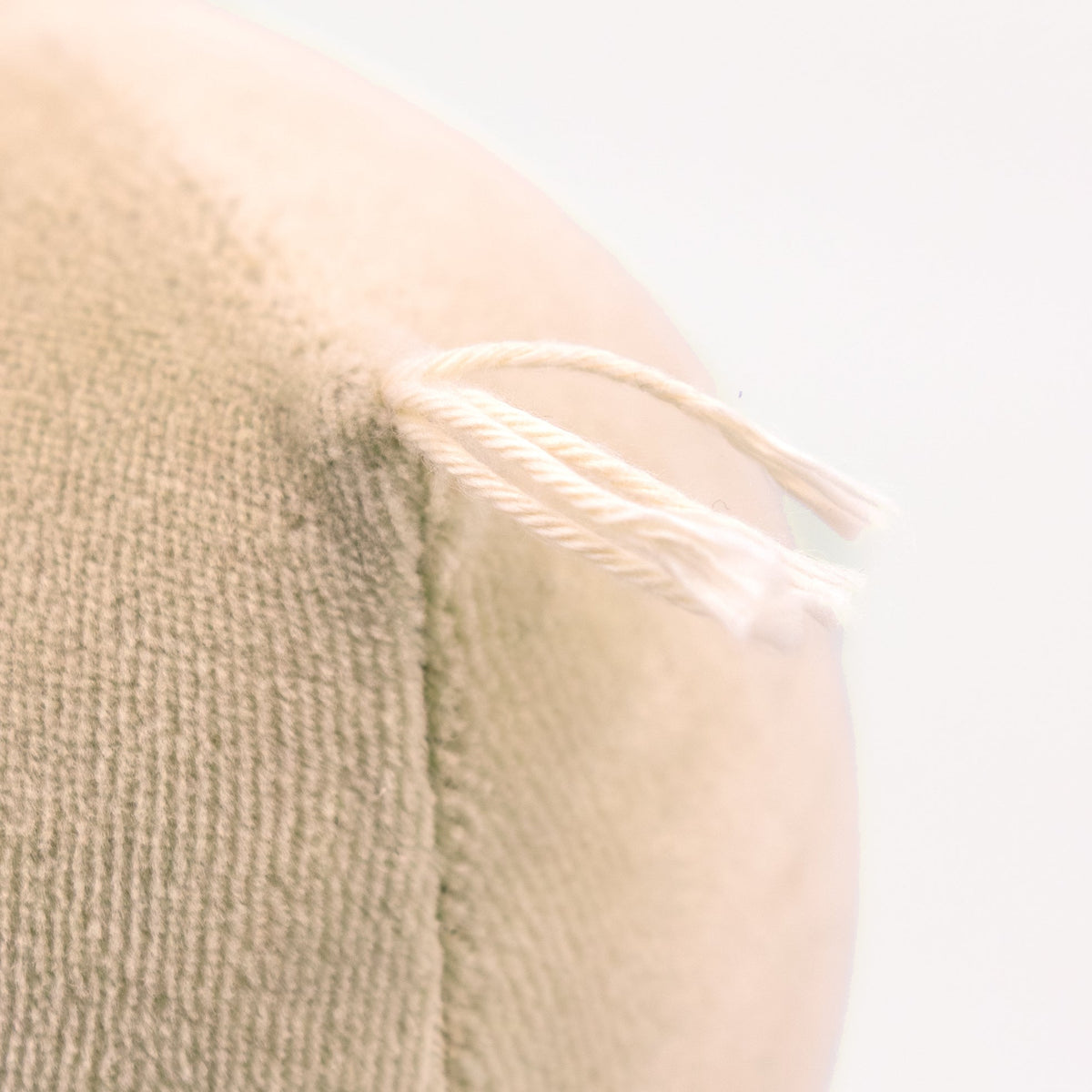 Stuffed owl plush Ida, additional detail view