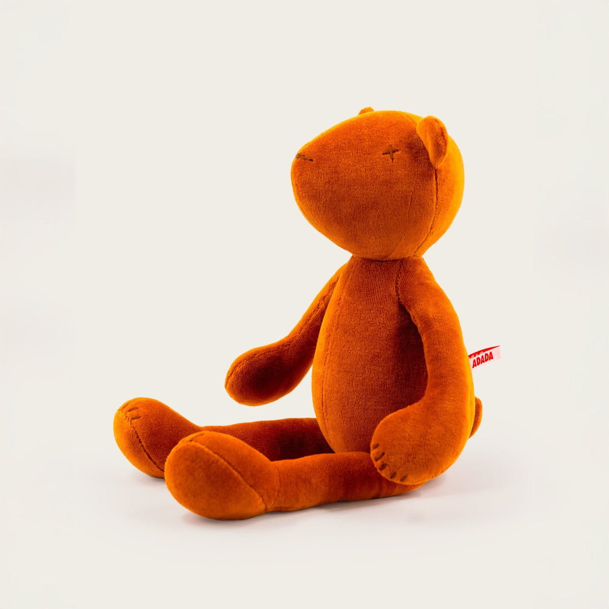 Stuffed teddy bear plush Jermaine, tobacco brown, close-up detail