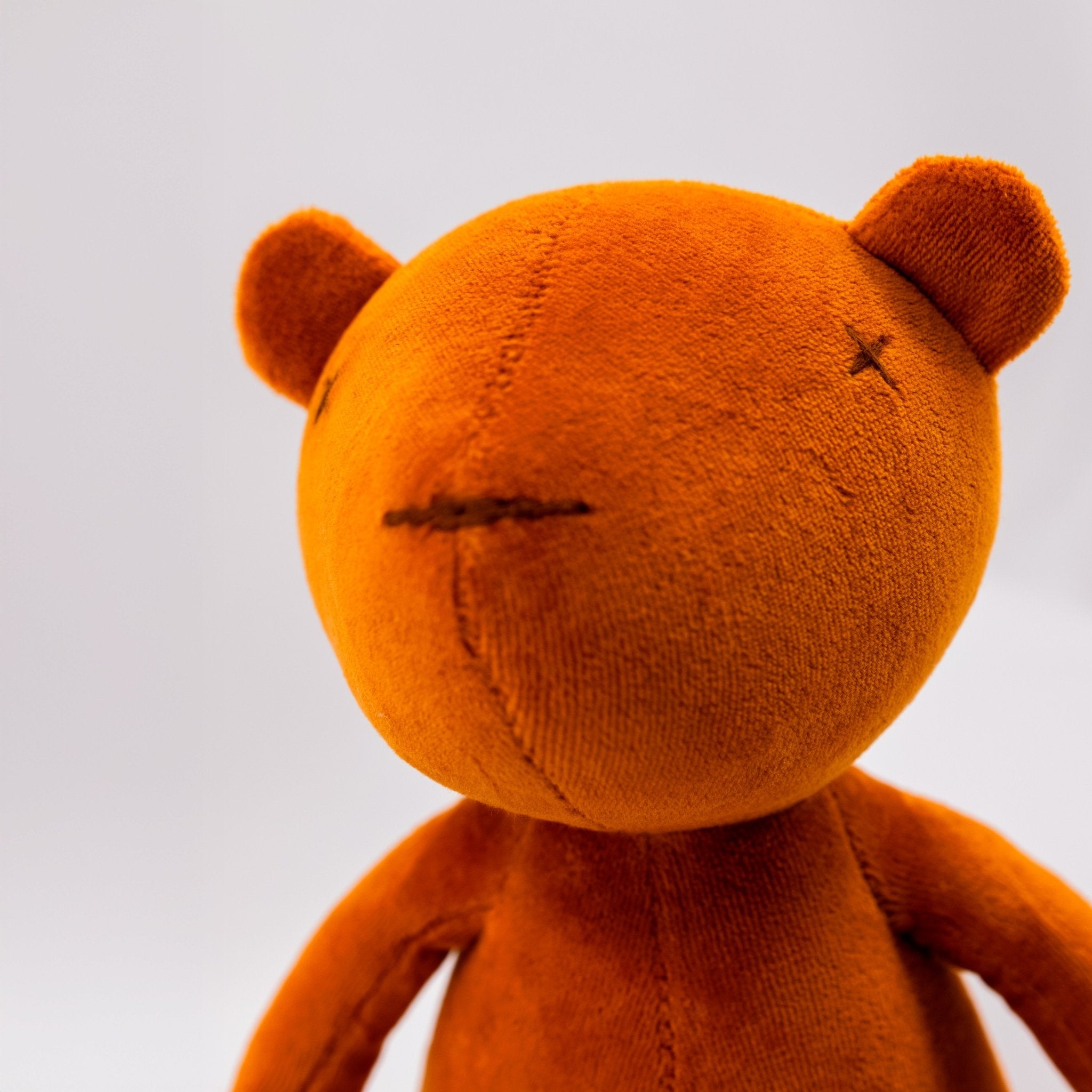 JERMAINE, THE TEDDY BEAR - L